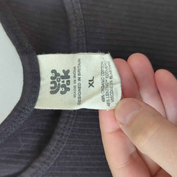 Lucy & Yak Susie Vest Top: ORGANIC COTTON & LENZING ECOVERO - Black - Size XL - Picture 5 of 7